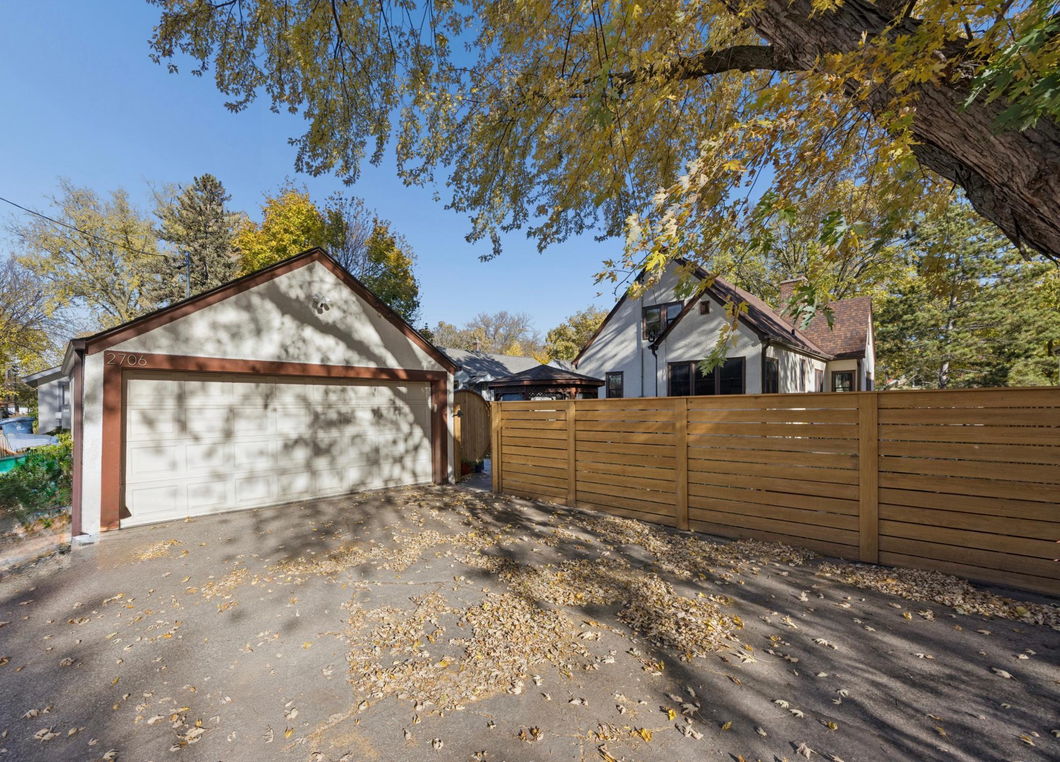 2706 Hayes Street NE