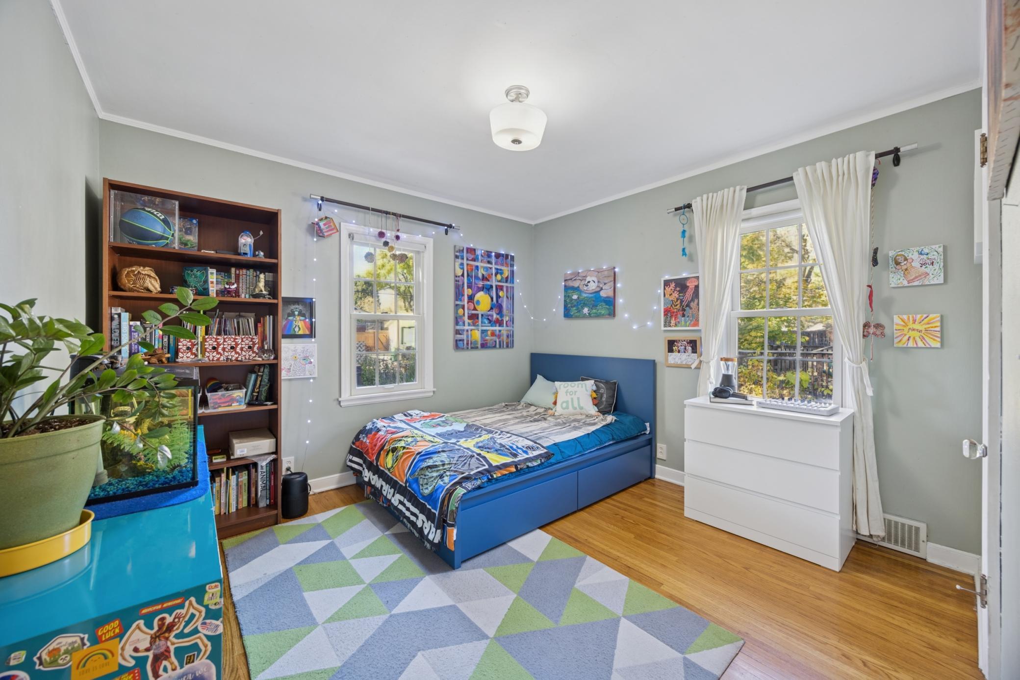 2706 Hayes Street NE