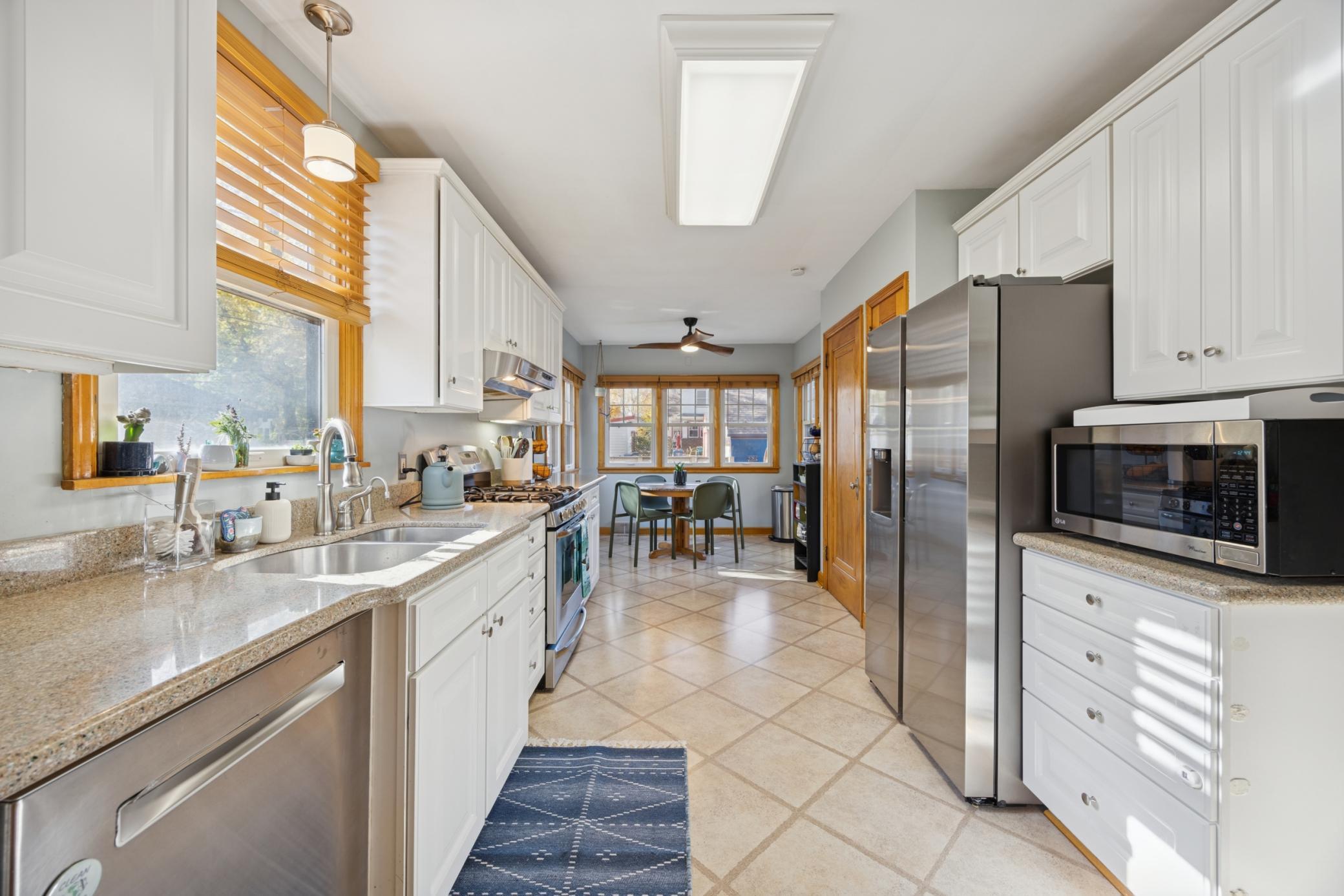 2706 Hayes Street NE