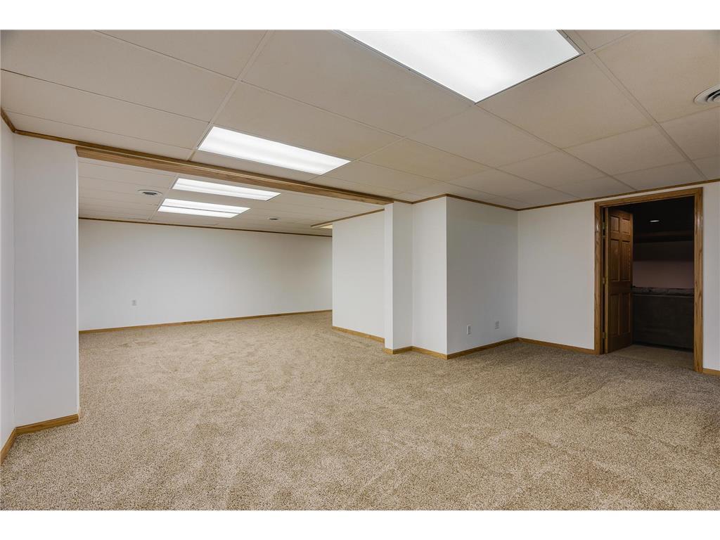 10860 Pawnee Avenue N