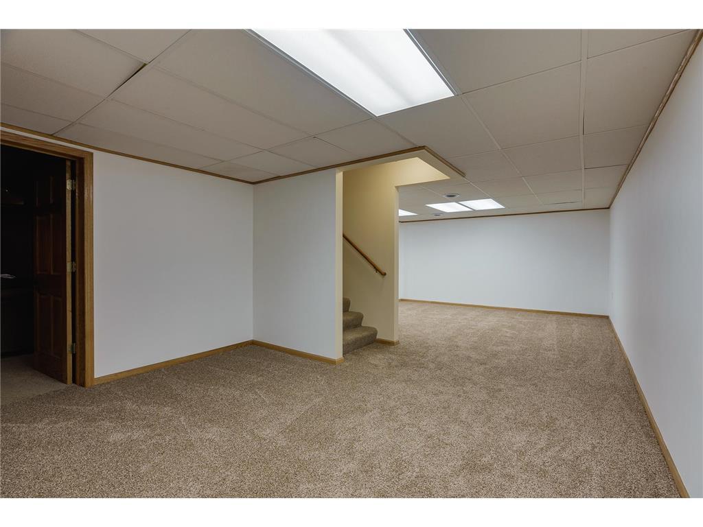 10860 Pawnee Avenue N