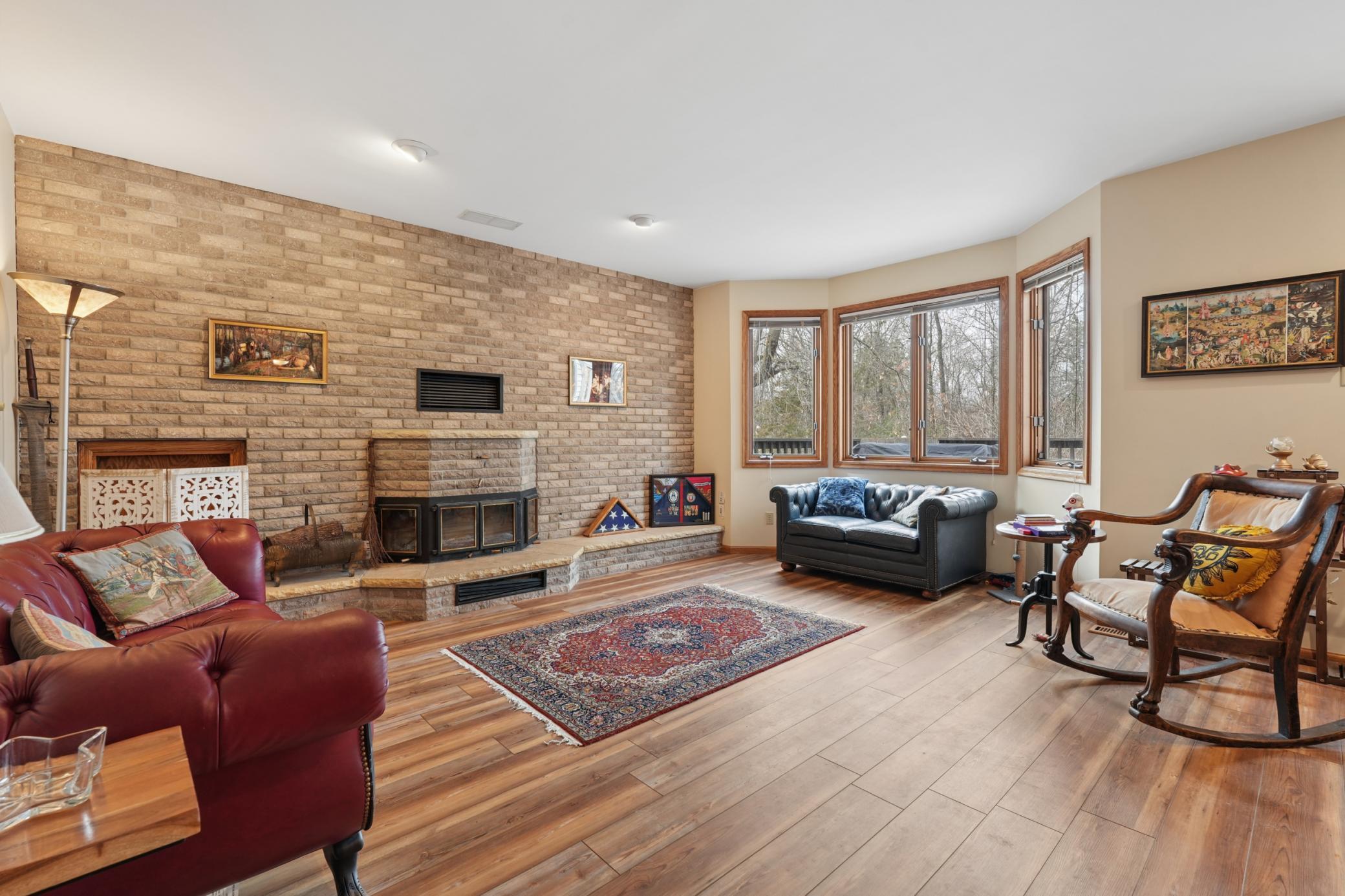 10860 Pawnee Avenue N