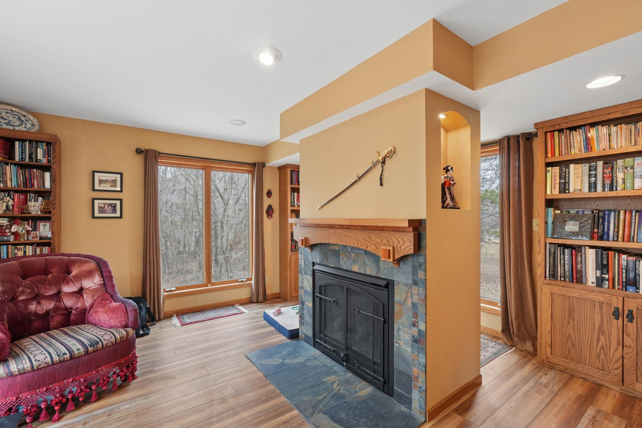 10860 Pawnee Avenue N