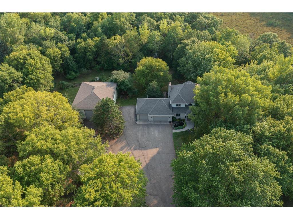 10860 Pawnee Avenue N