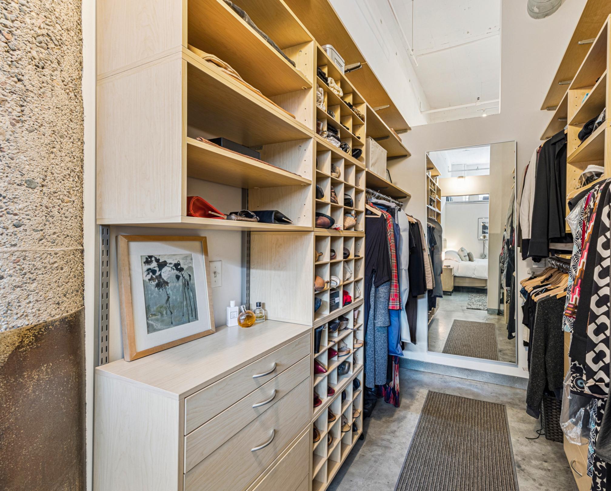 700 Washington Avenue N Unit: 507