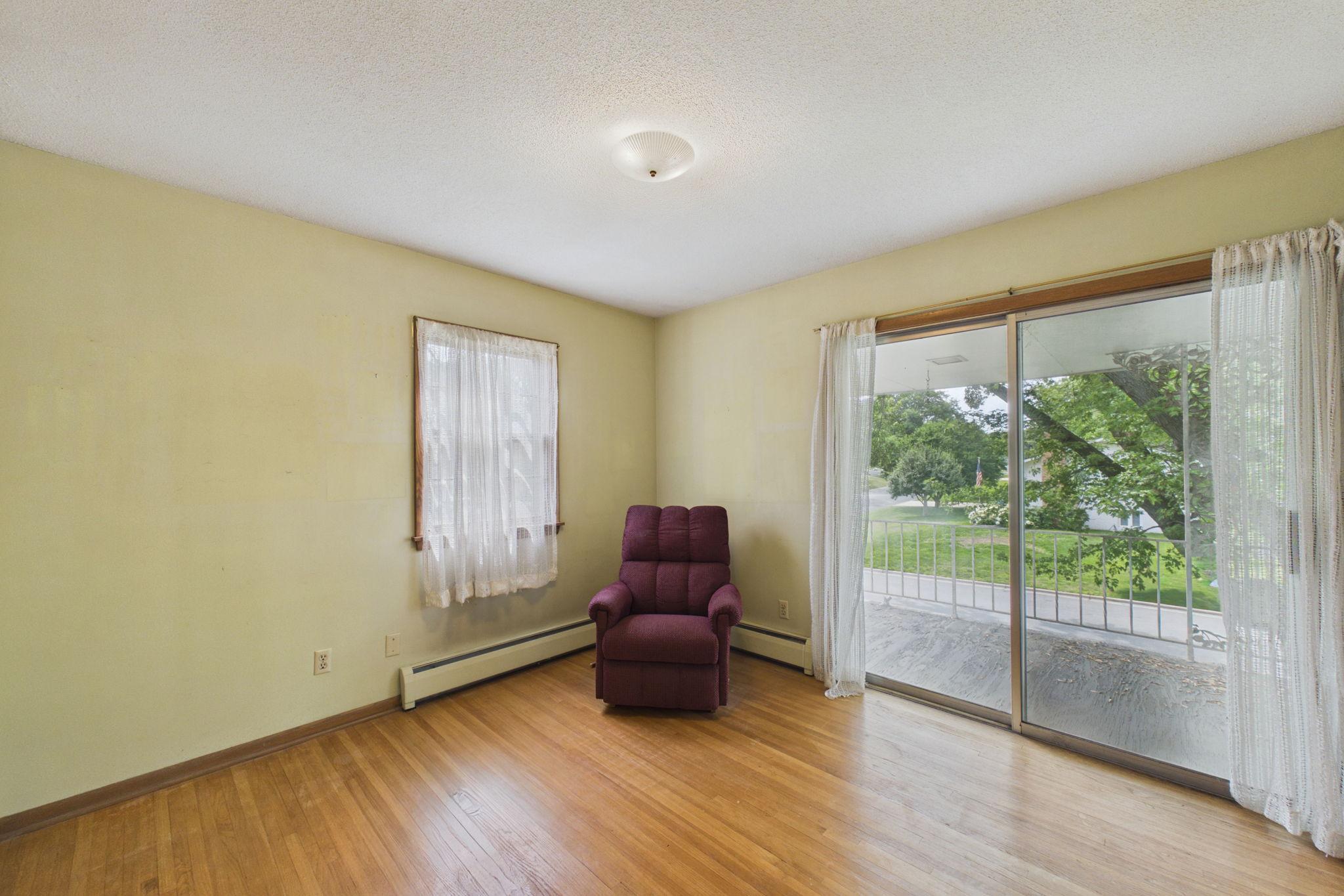 9100 34 1/2 Avenue N