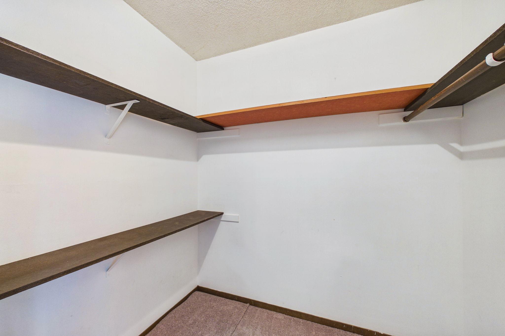 2809 E Minnehaha Parkway Unit: 205