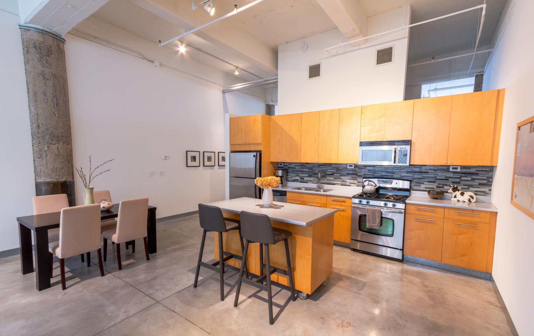 700 Washington Avenue N Unit: 507