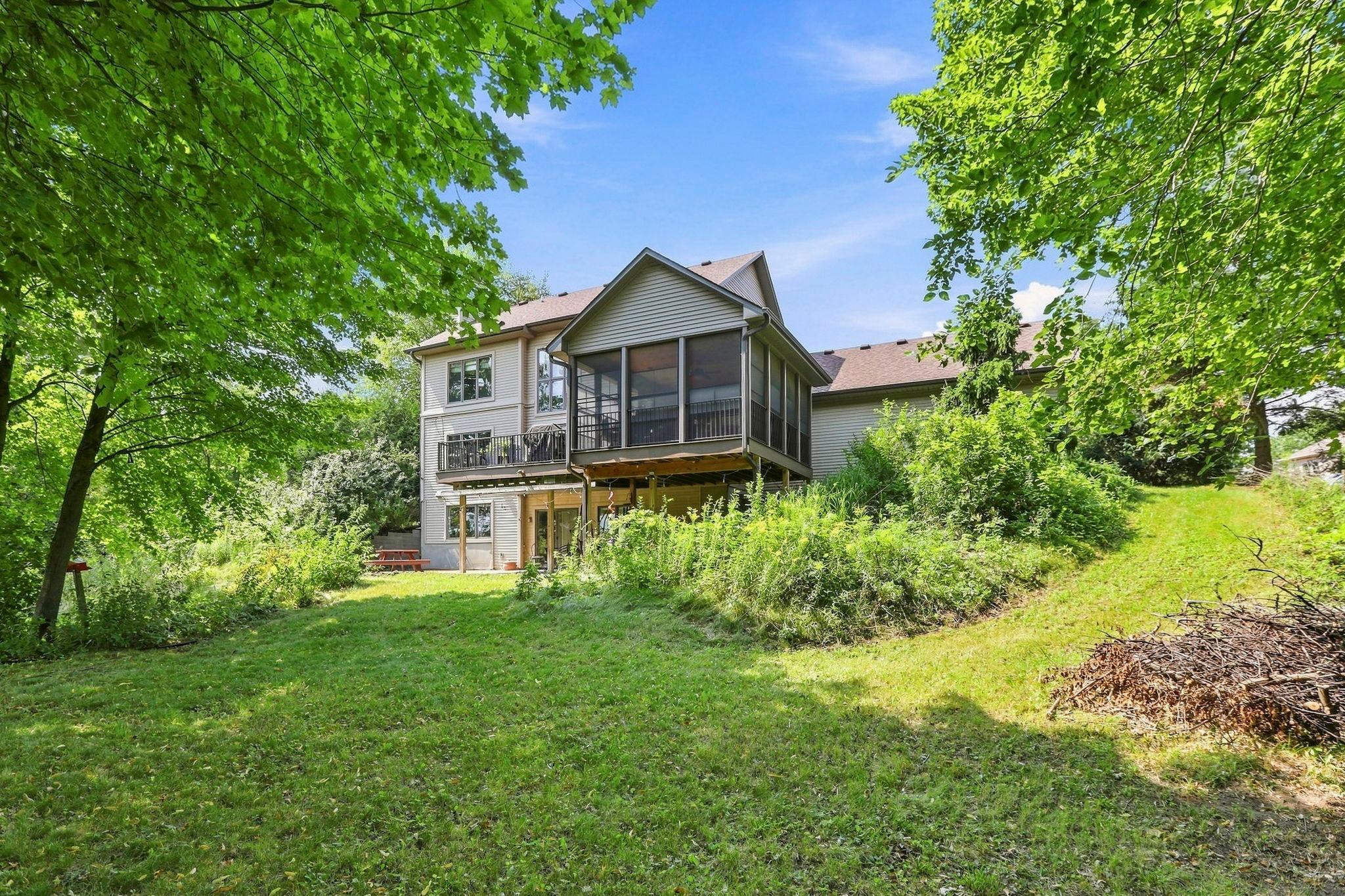 8005 Turtle Creek Boulevard