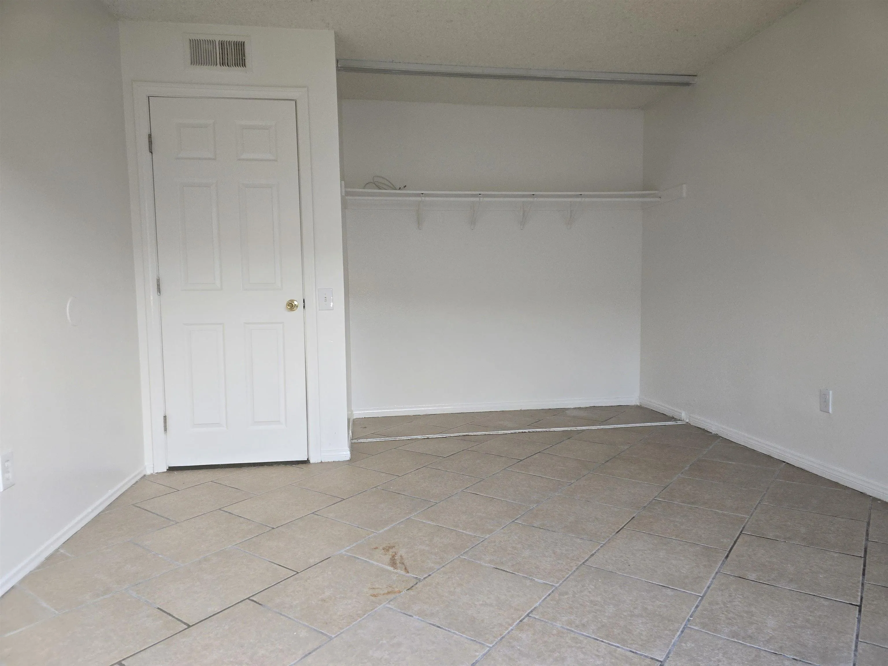 4338 Altadena Ave Unit 102