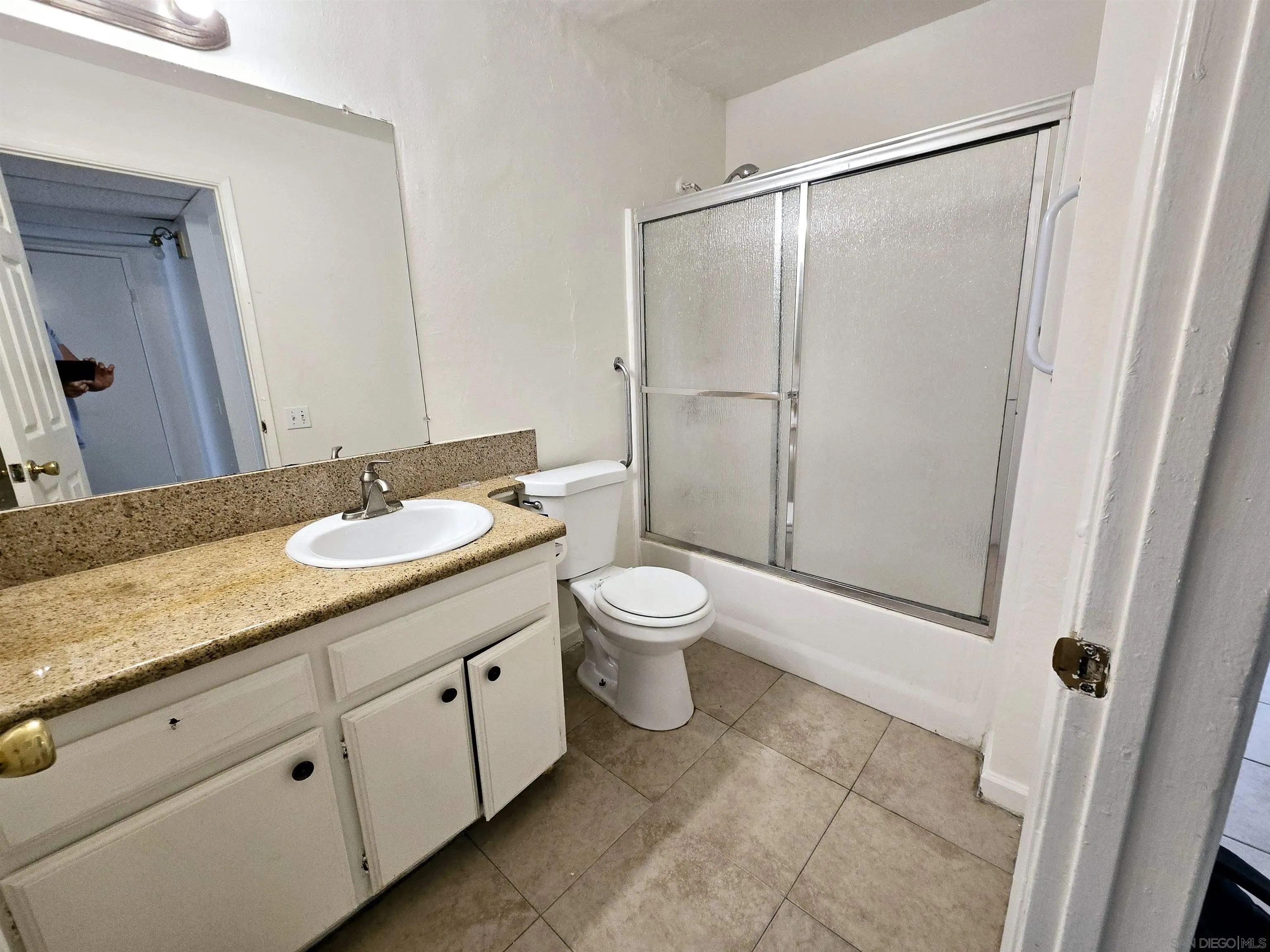 4338 Altadena Ave Unit 102