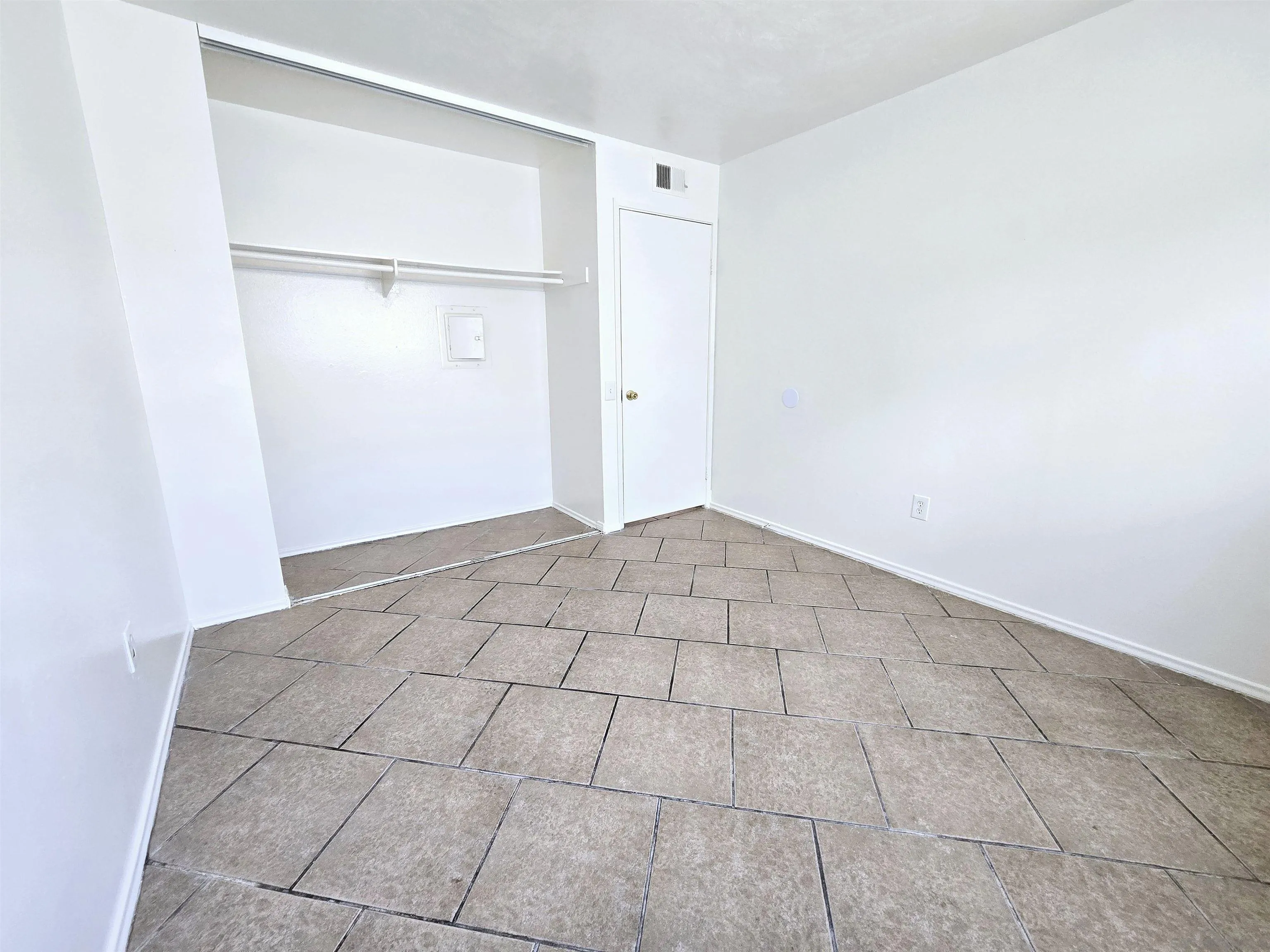 4338 Altadena Ave Unit 102