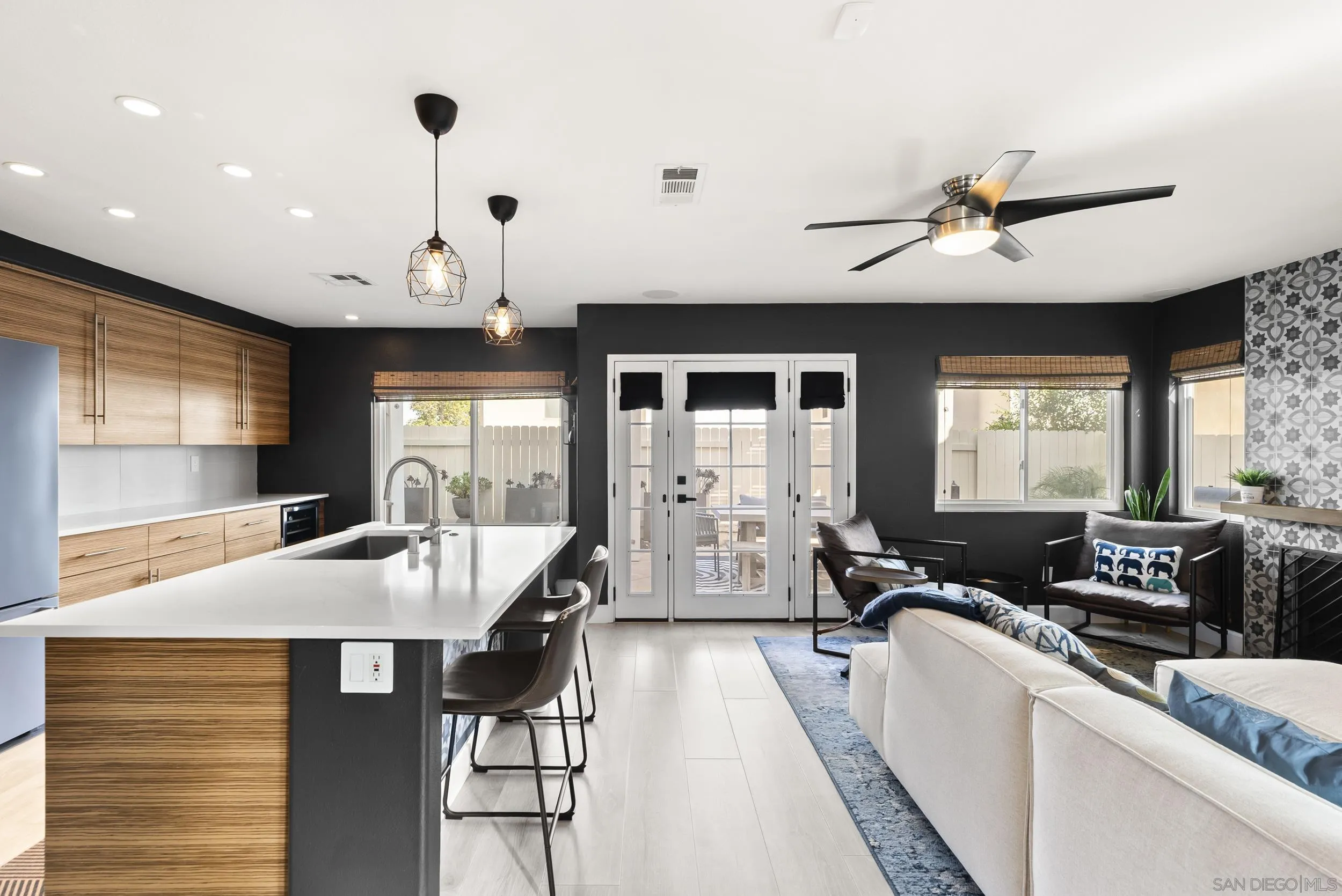 10935 Caminito Arboles