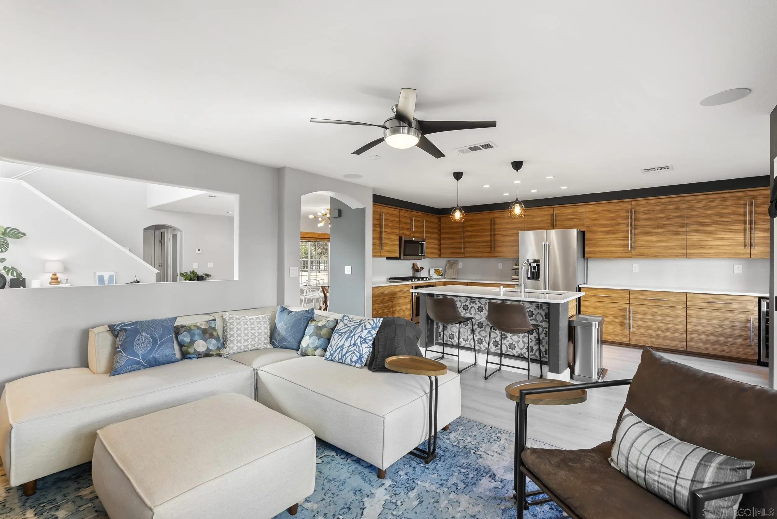 10935 Caminito Arboles