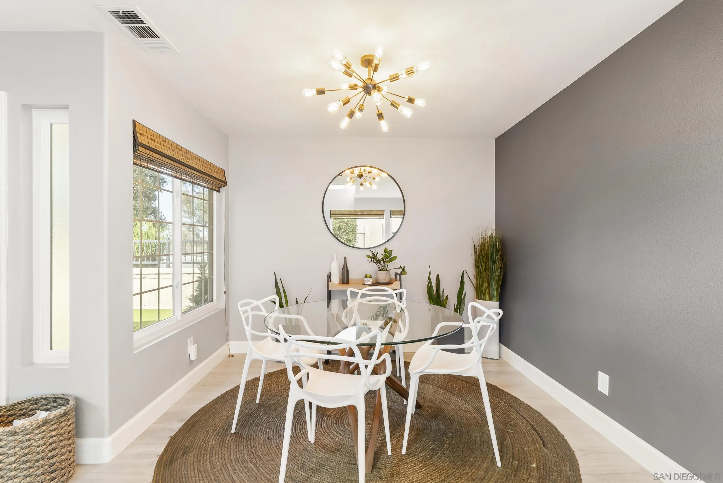 10935 Caminito Arboles