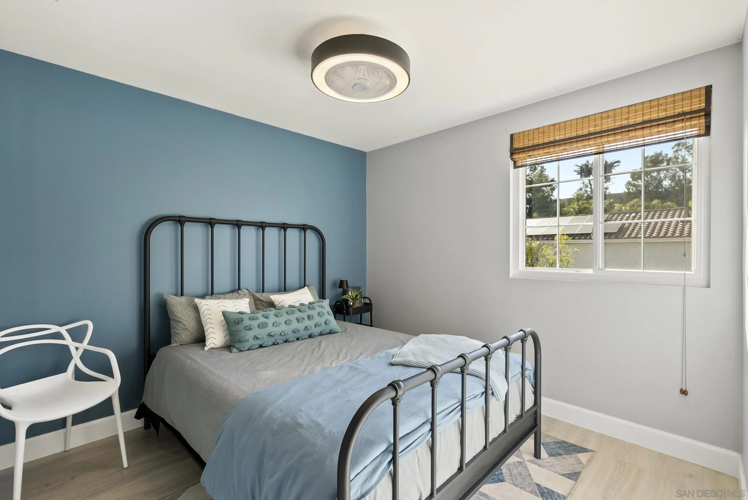 10935 Caminito Arboles