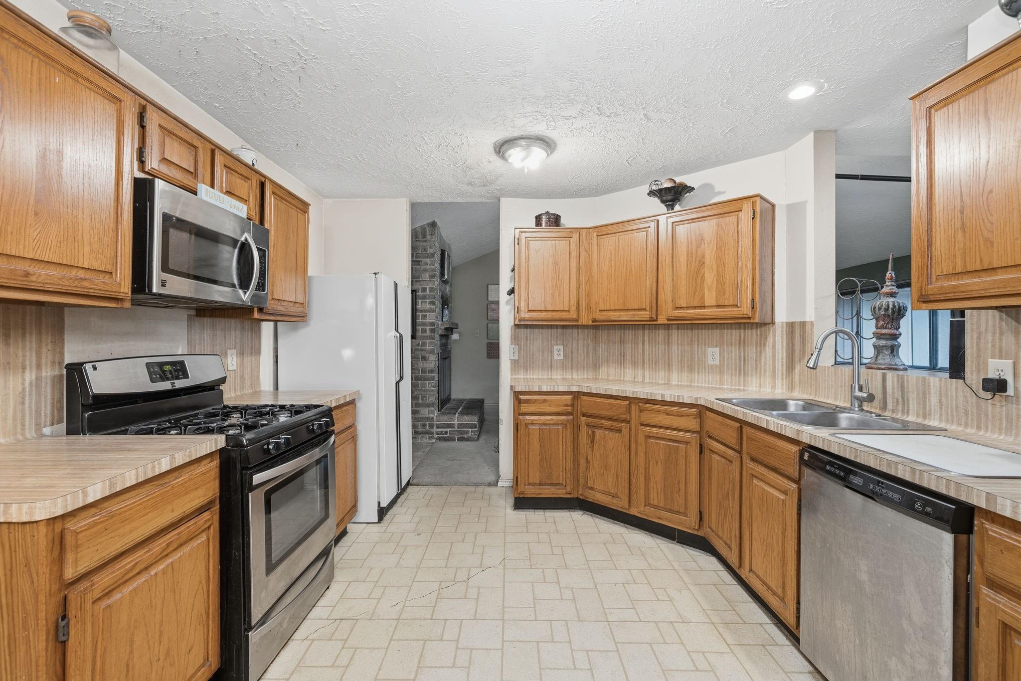 3418 Luton Park Drive