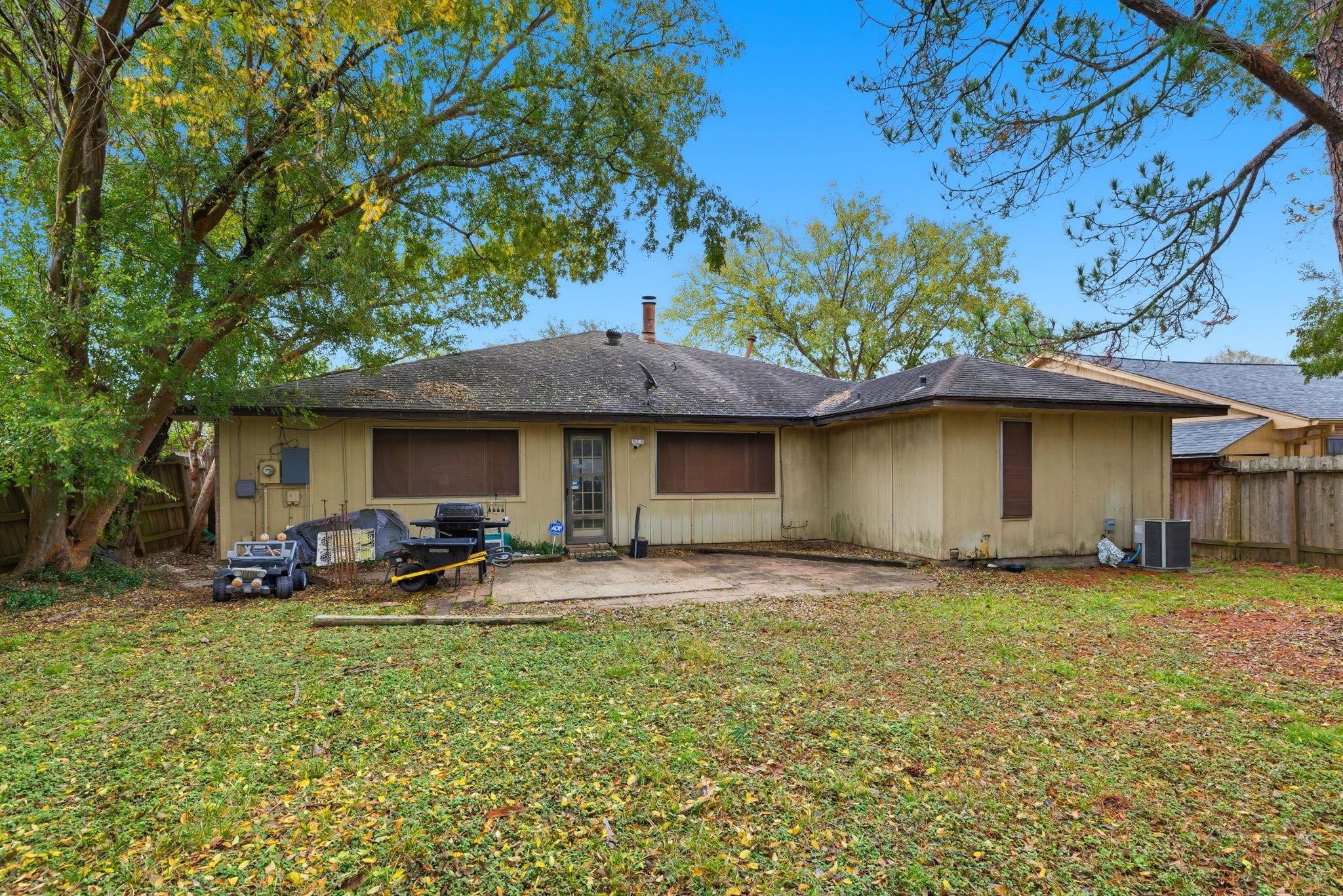 3418 Luton Park Drive