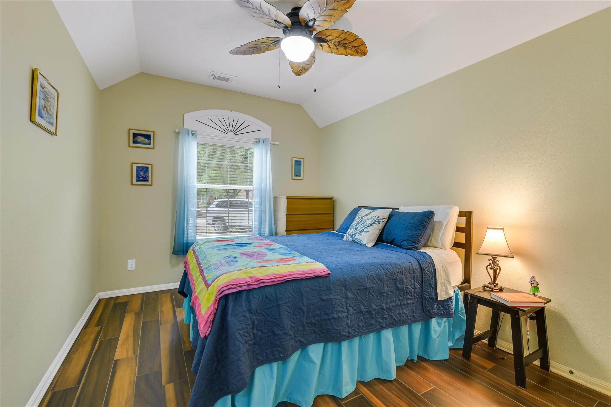 855 Booth Bay Court