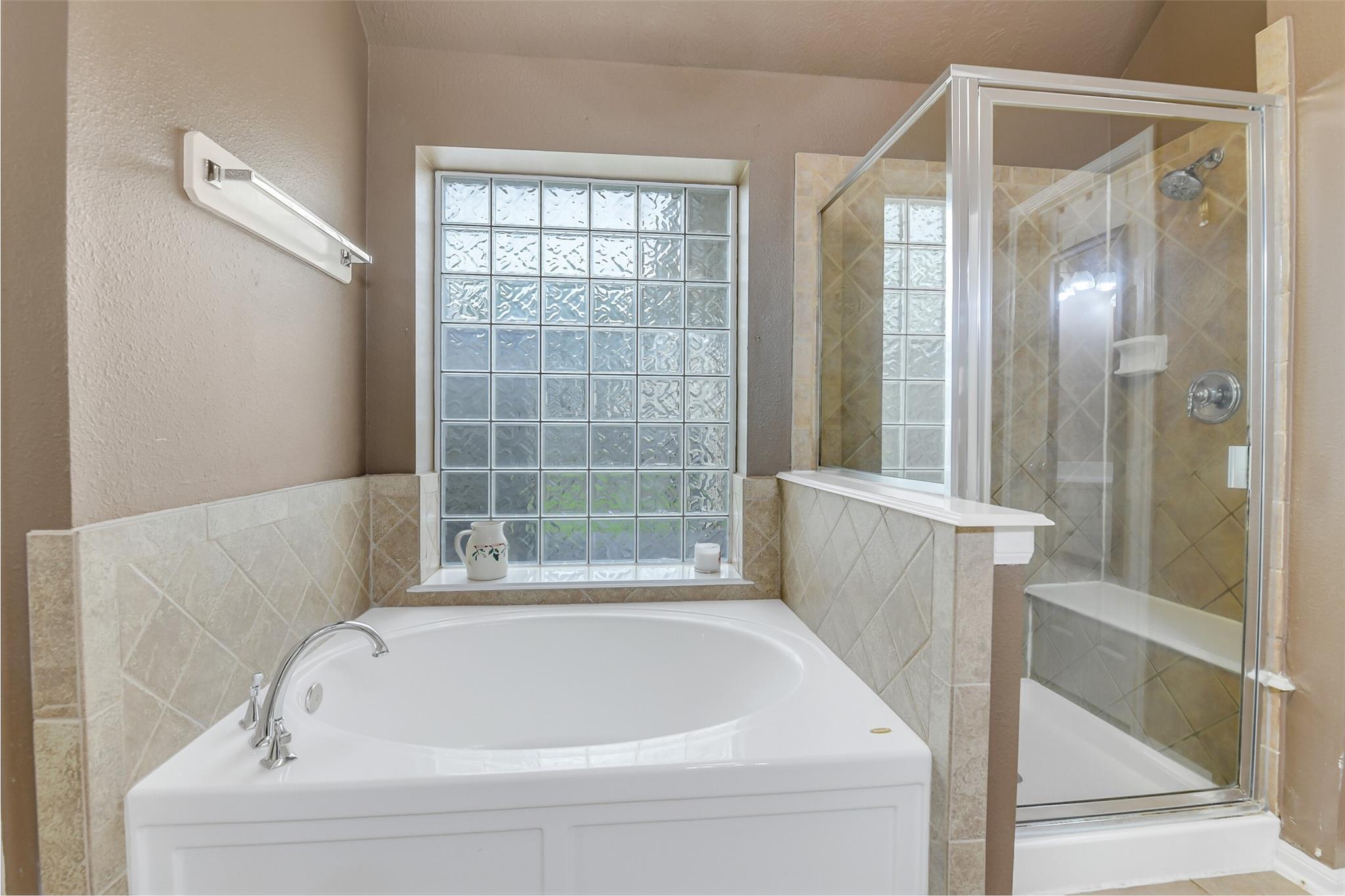 855 Booth Bay Court