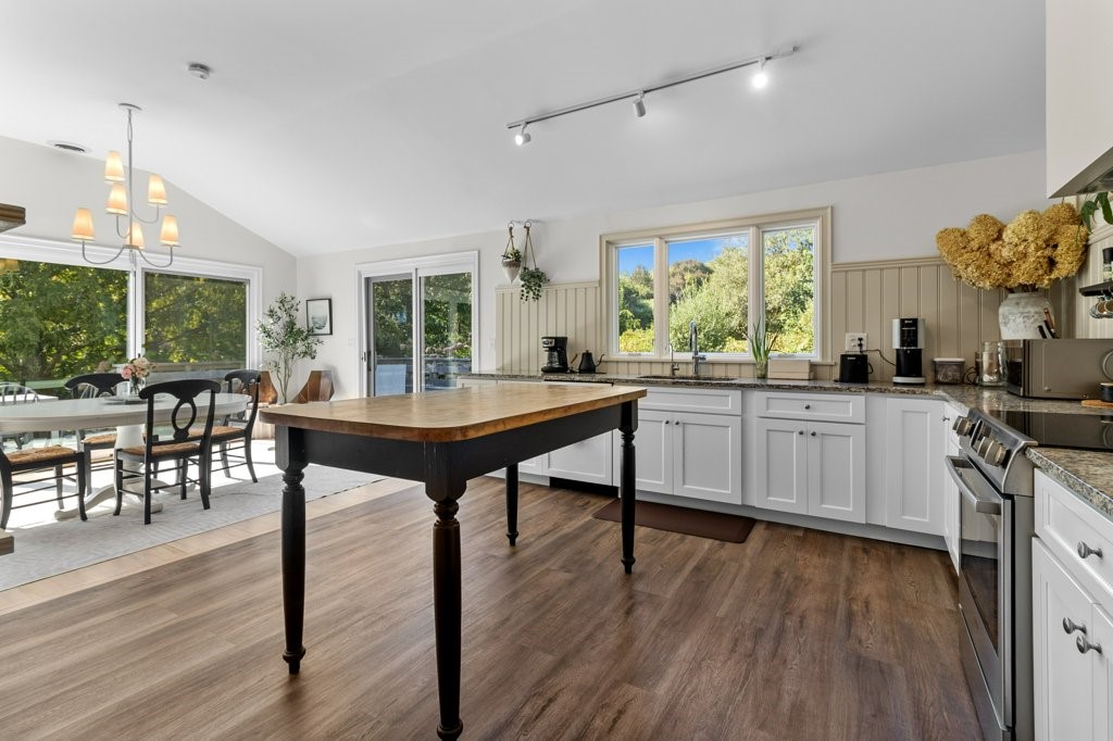259 Black Point Lane
