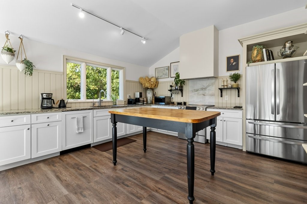 259 Black Point Lane