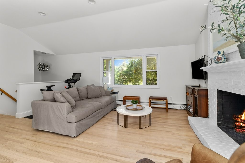 259 Black Point Lane
