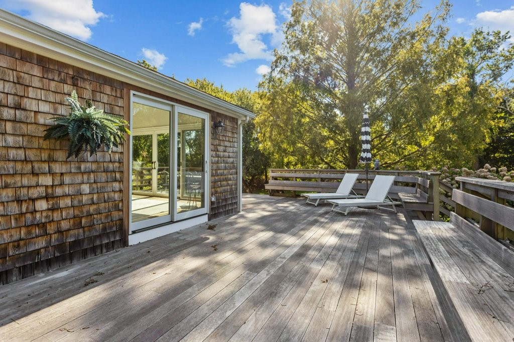 259 Black Point Lane