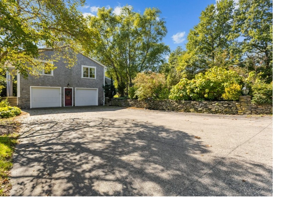 259 Black Point Lane
