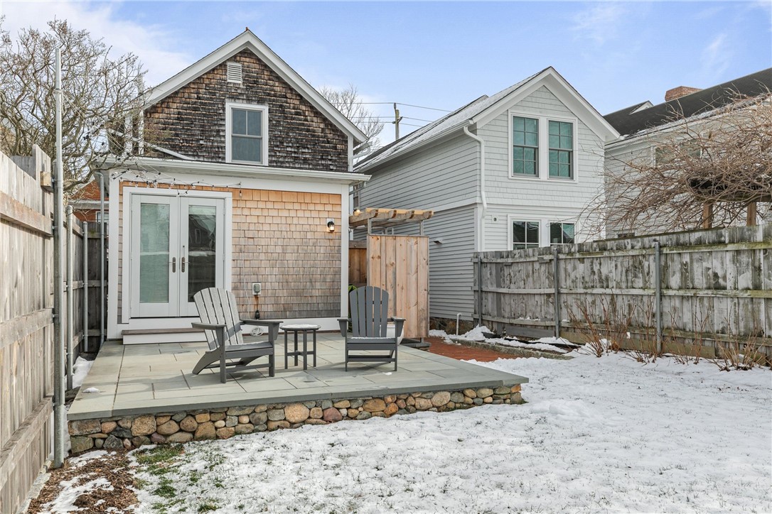 90 3rd Street