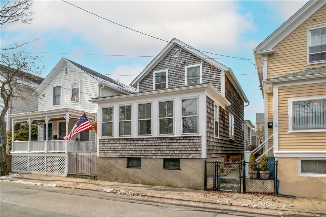 90 3rd Street
