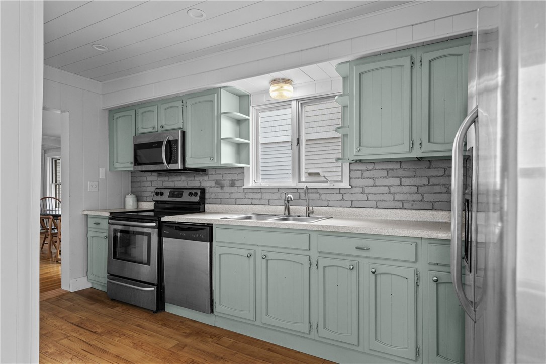 90 3rd Street
