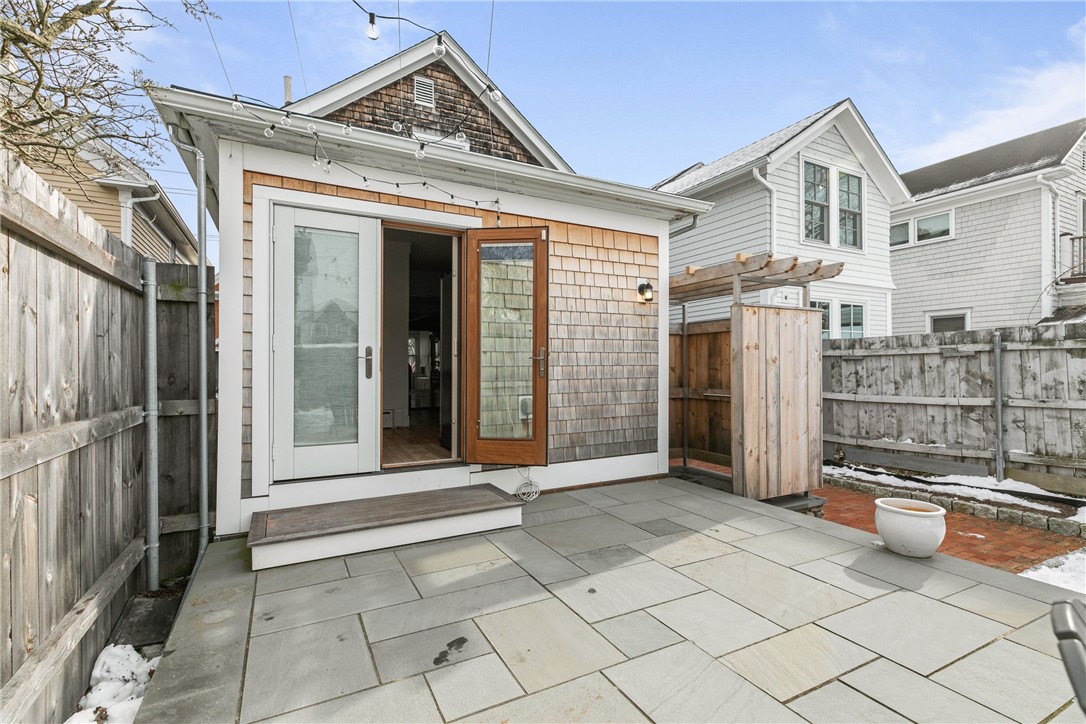 90 3rd Street
