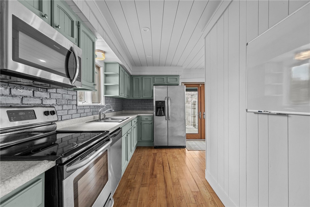 90 3rd Street