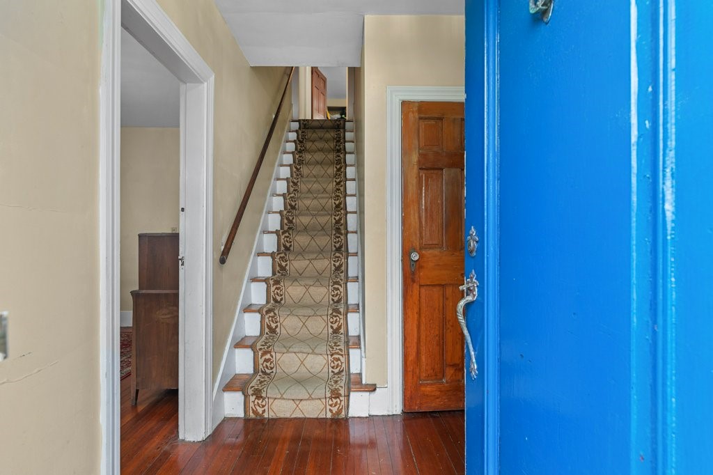 25 Merton Road