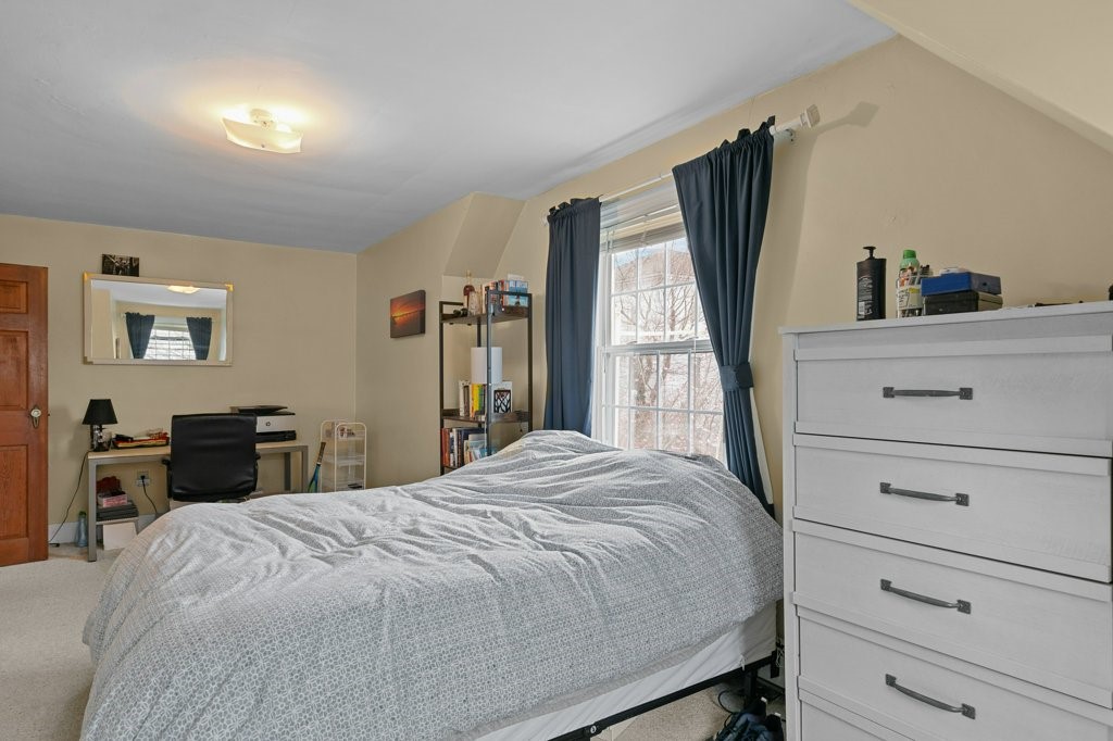 25 Merton Road