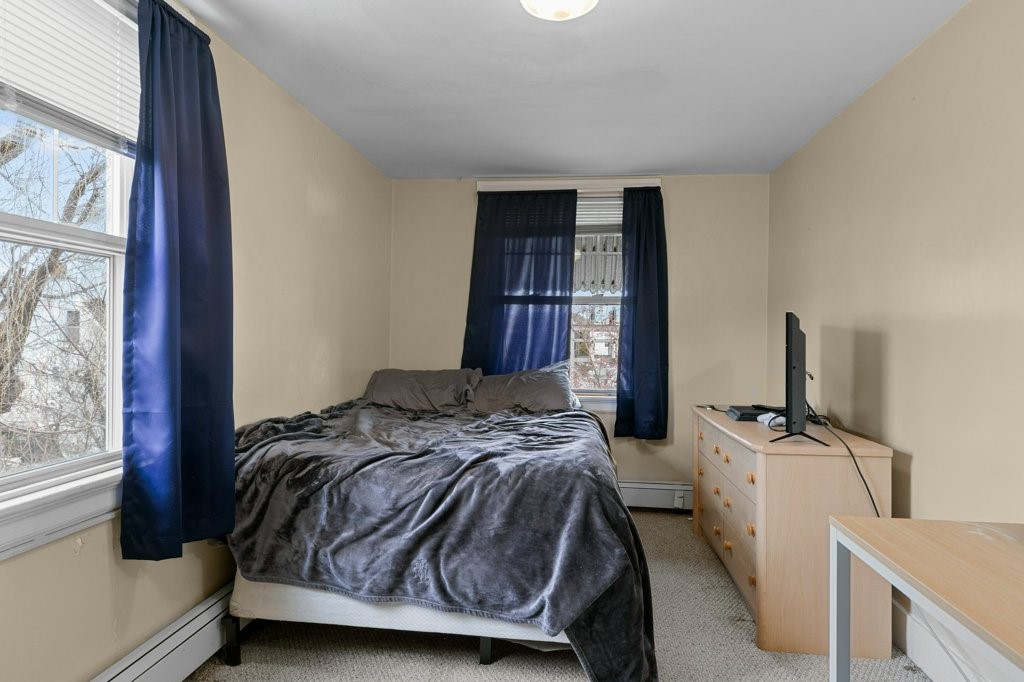 25 Merton Road
