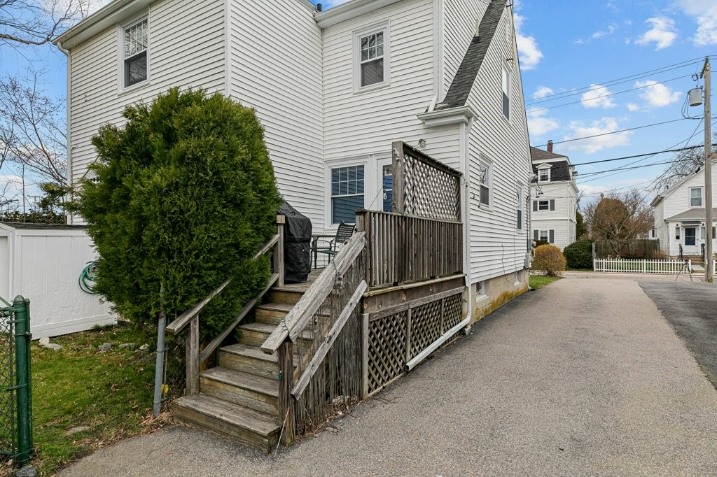 25 Merton Road