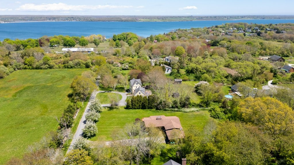 99 Black Point Lane