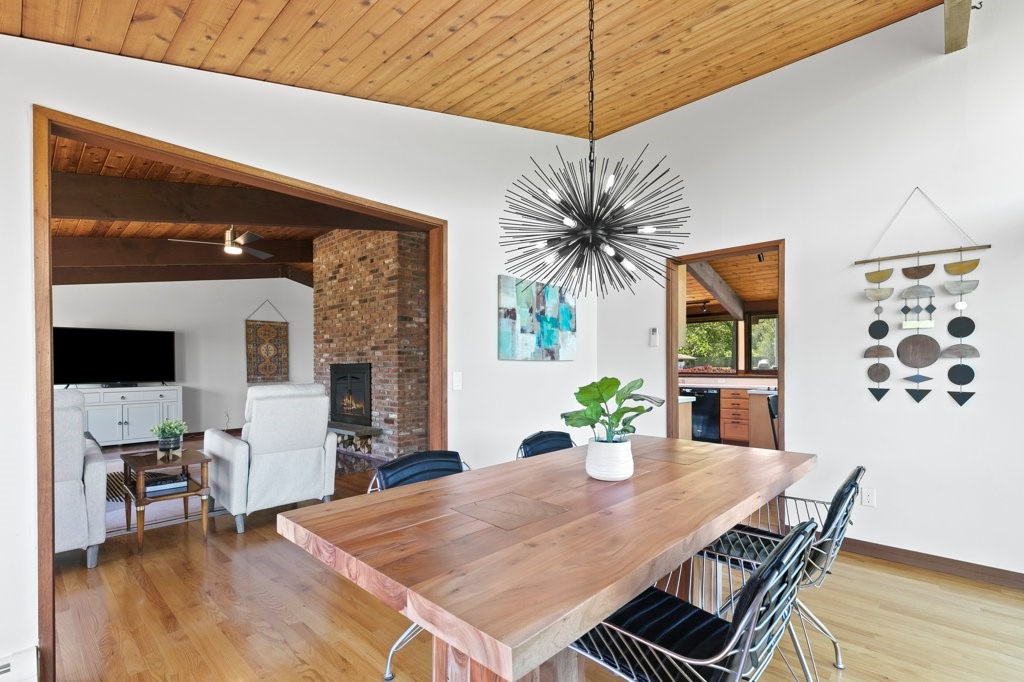 99 Black Point Lane