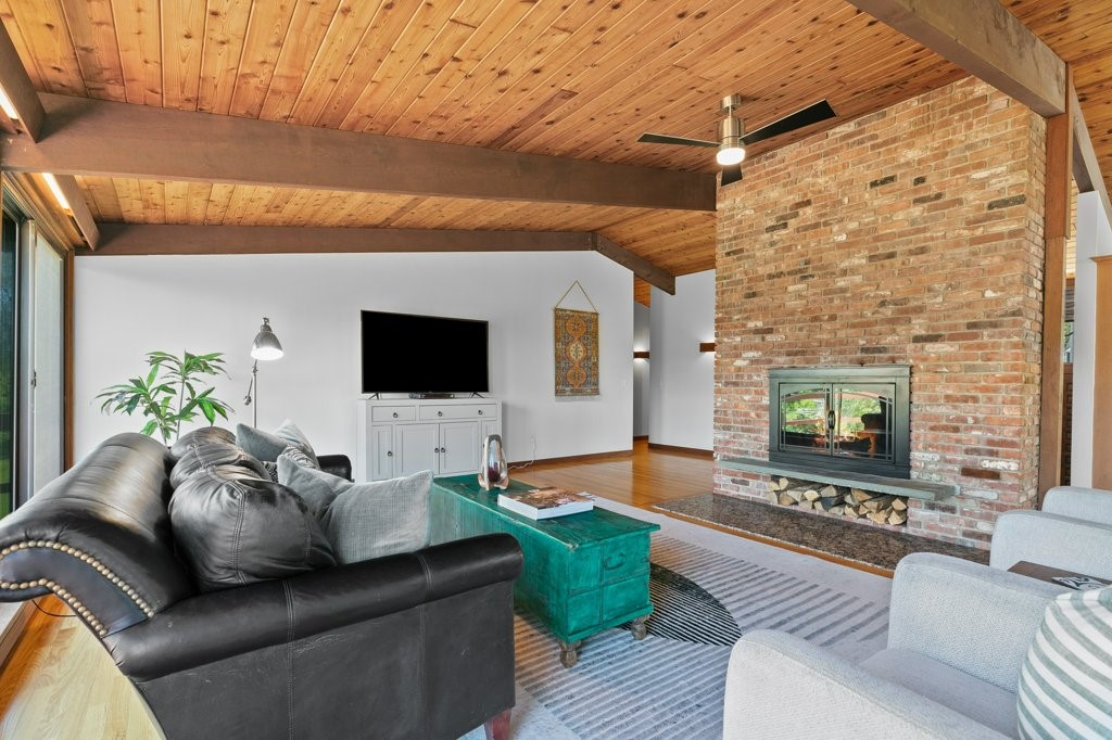 99 Black Point Lane