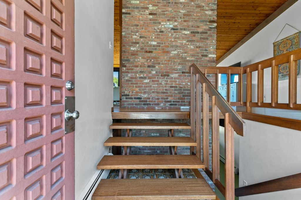 99 Black Point Lane
