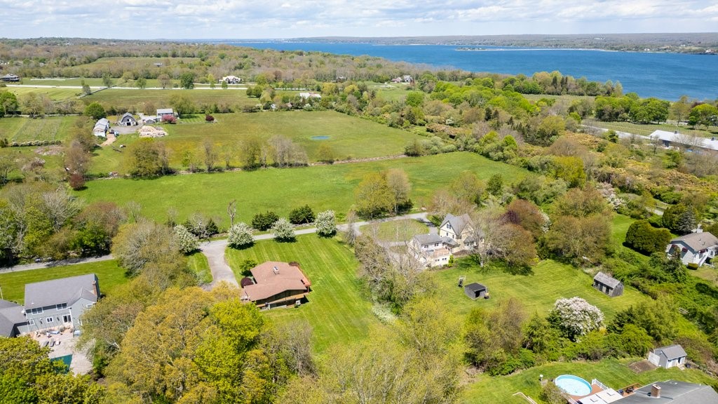 99 Black Point Lane
