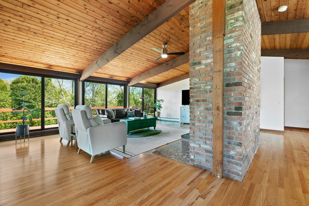 99 Black Point Lane