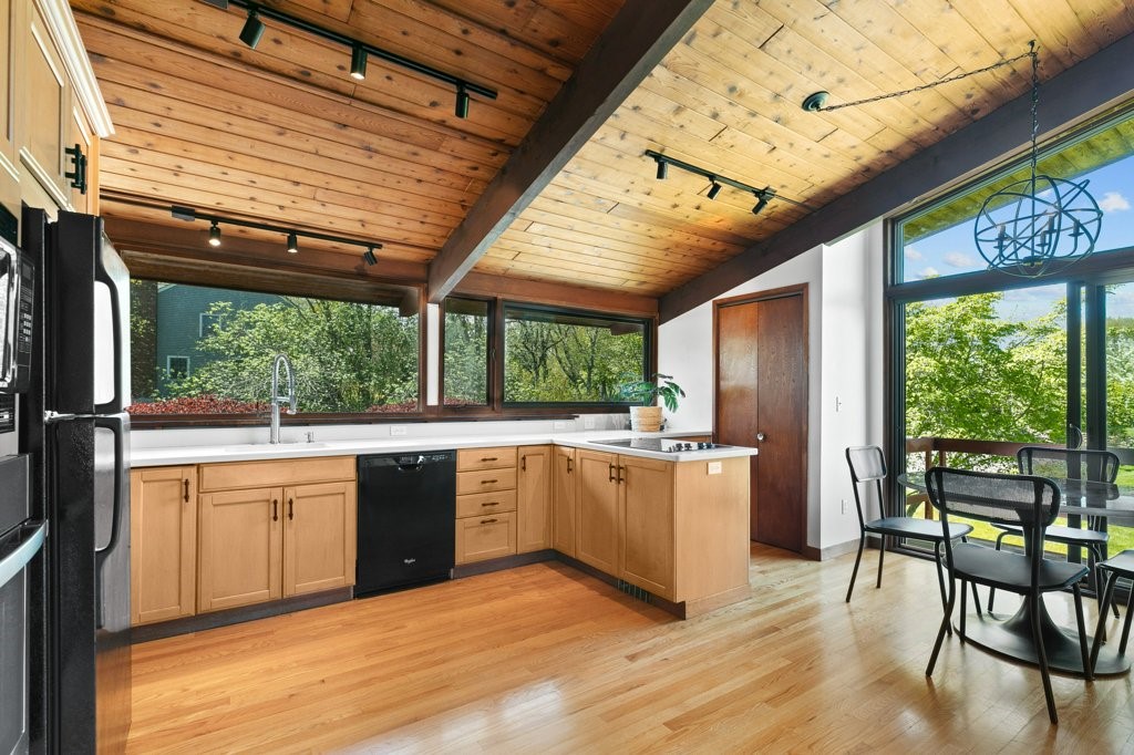 99 Black Point Lane