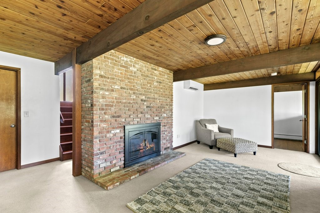 99 Black Point Lane