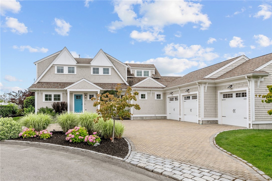 11 Julia Court