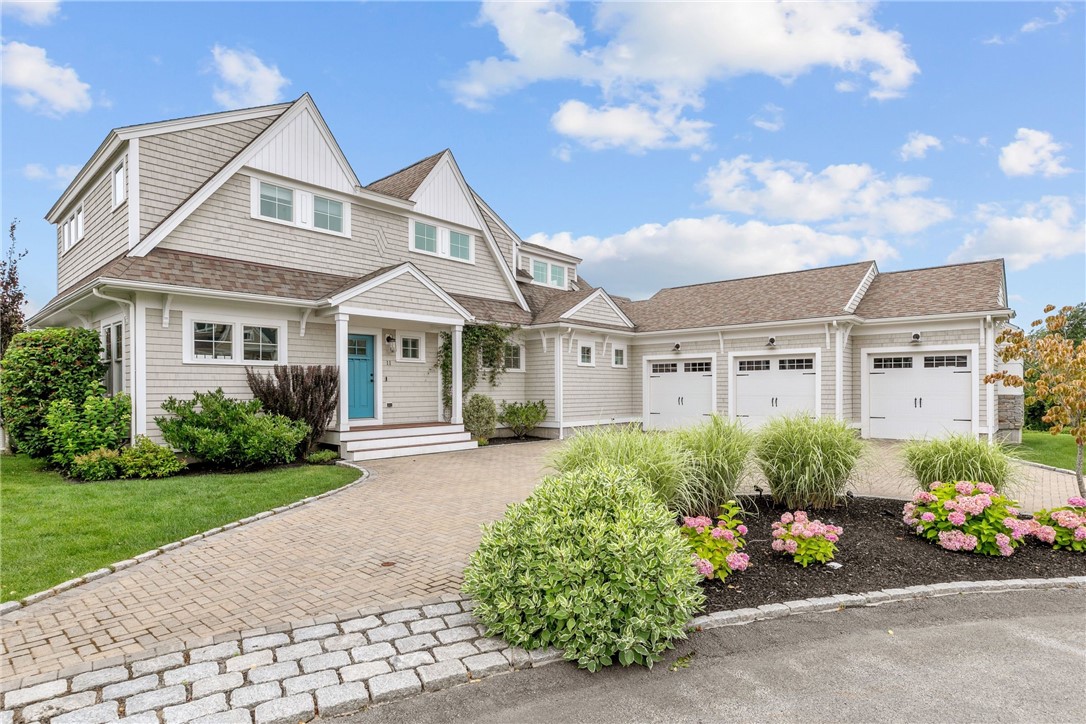 11 Julia Court