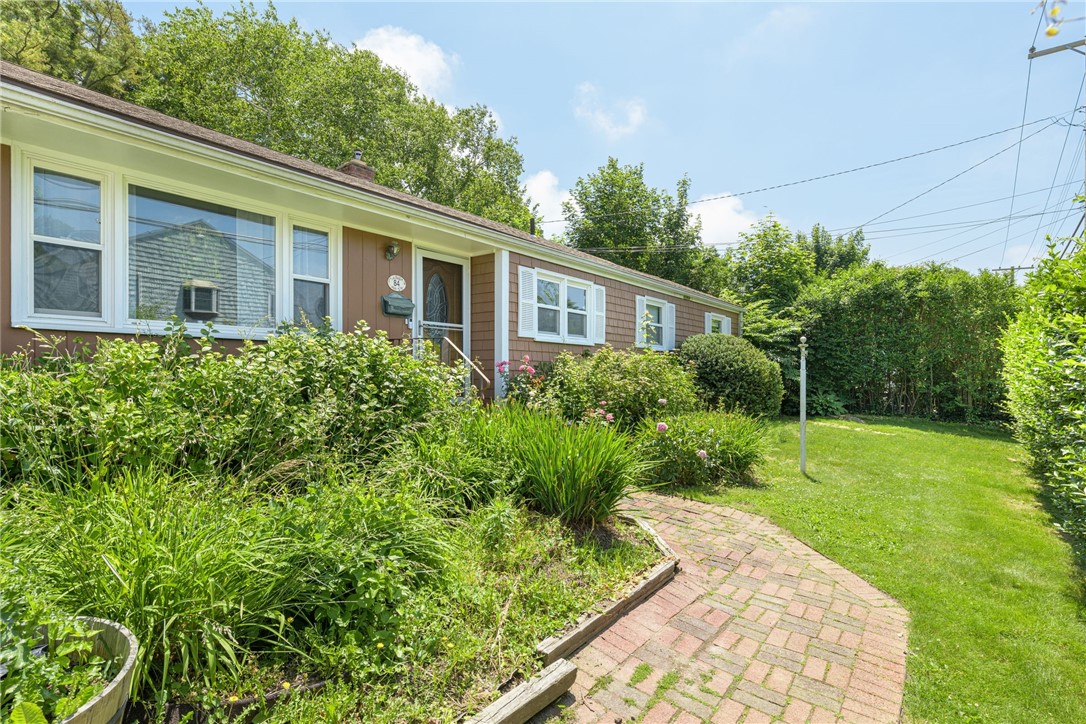 84 Coggeshall Avenue