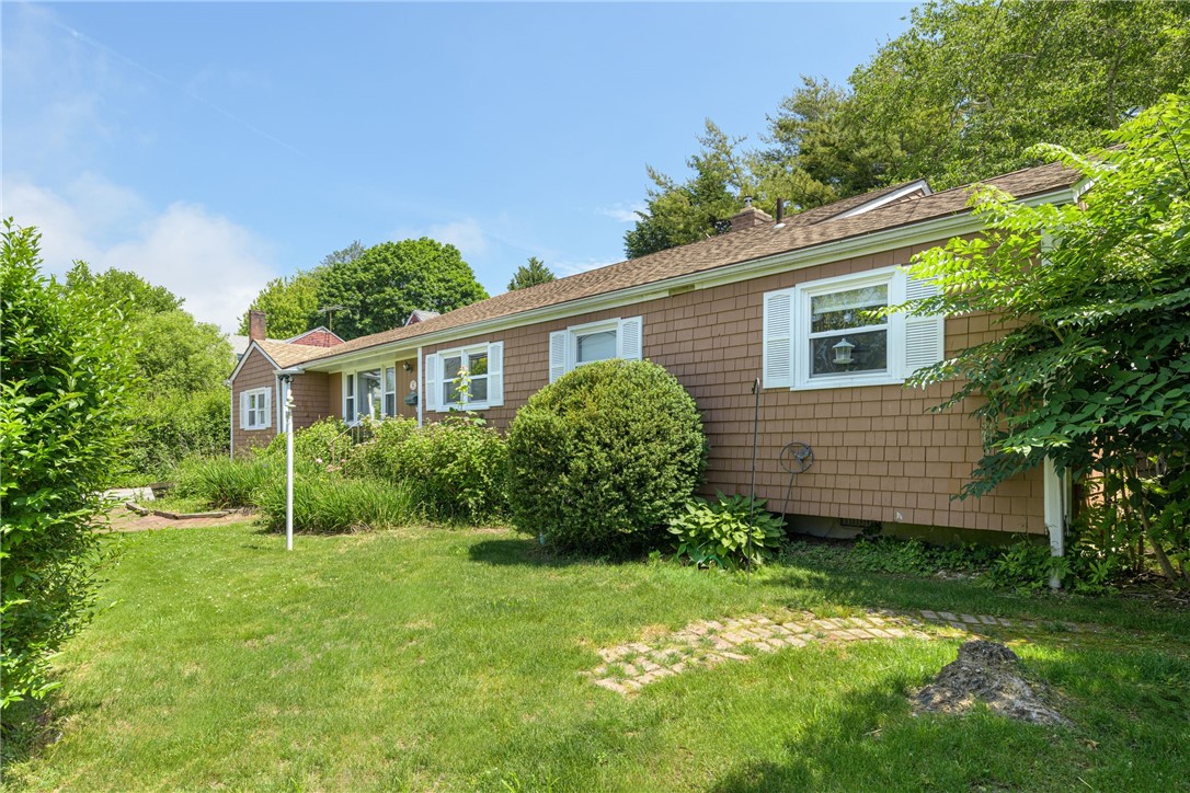 84 Coggeshall Avenue